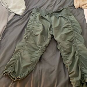 These Capri pants are so cute on. Drawstring waist and pockets